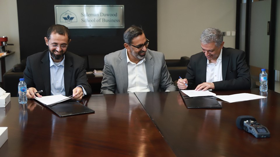 TCF & LUMS sign an agreement to facilitate admissions of TCF Alumni in tertiary institutions
