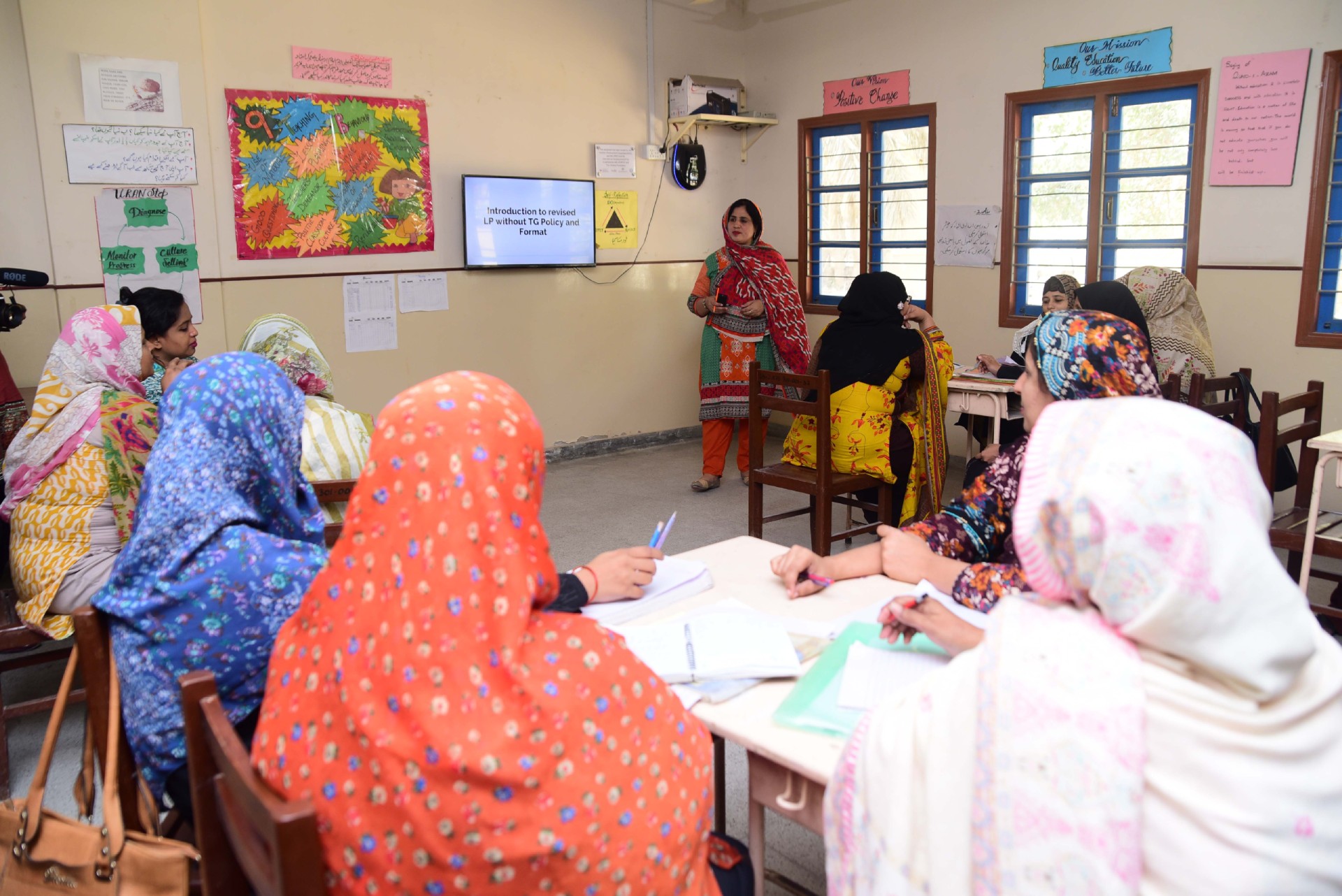 How to boost school leadership in 4 steps